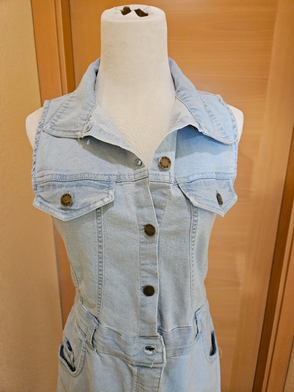 BEBE Sleeveless Front Button Denim Dress - Picture 3 of 5